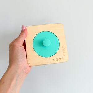 Lovevery The Inspector Play Kit First Puzzle Wooden Toy For 7-8 Months